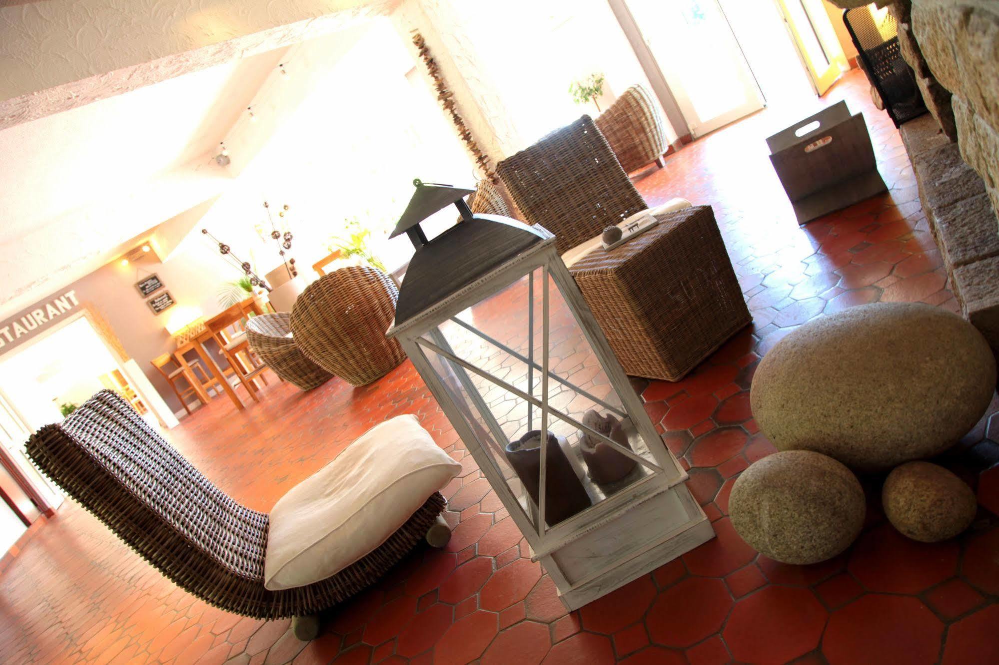 Latitude Ouest Restaurant&spa Hotel 3*